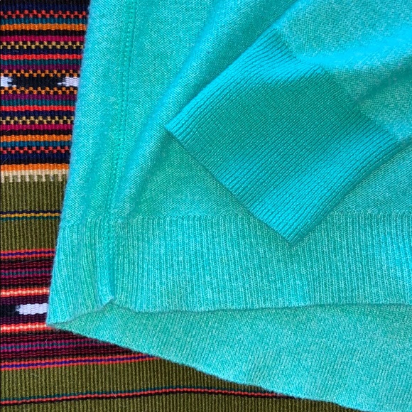 Green American Eagle Lightweight Sweater - Picture 4 of 4